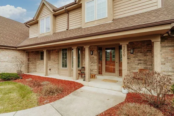 $994,500 | 150 Bunker Hill Drive, Brookfield, WI 53005