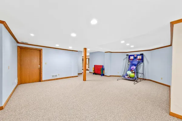 $994,500 | 150 Bunker Hill Drive, Brookfield, WI 53005