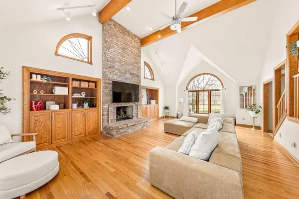 $994,500 | 150 Bunker Hill Drive, Brookfield, WI 53005