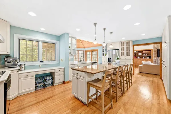 $994,500 | 150 Bunker Hill Drive, Brookfield, WI 53005
