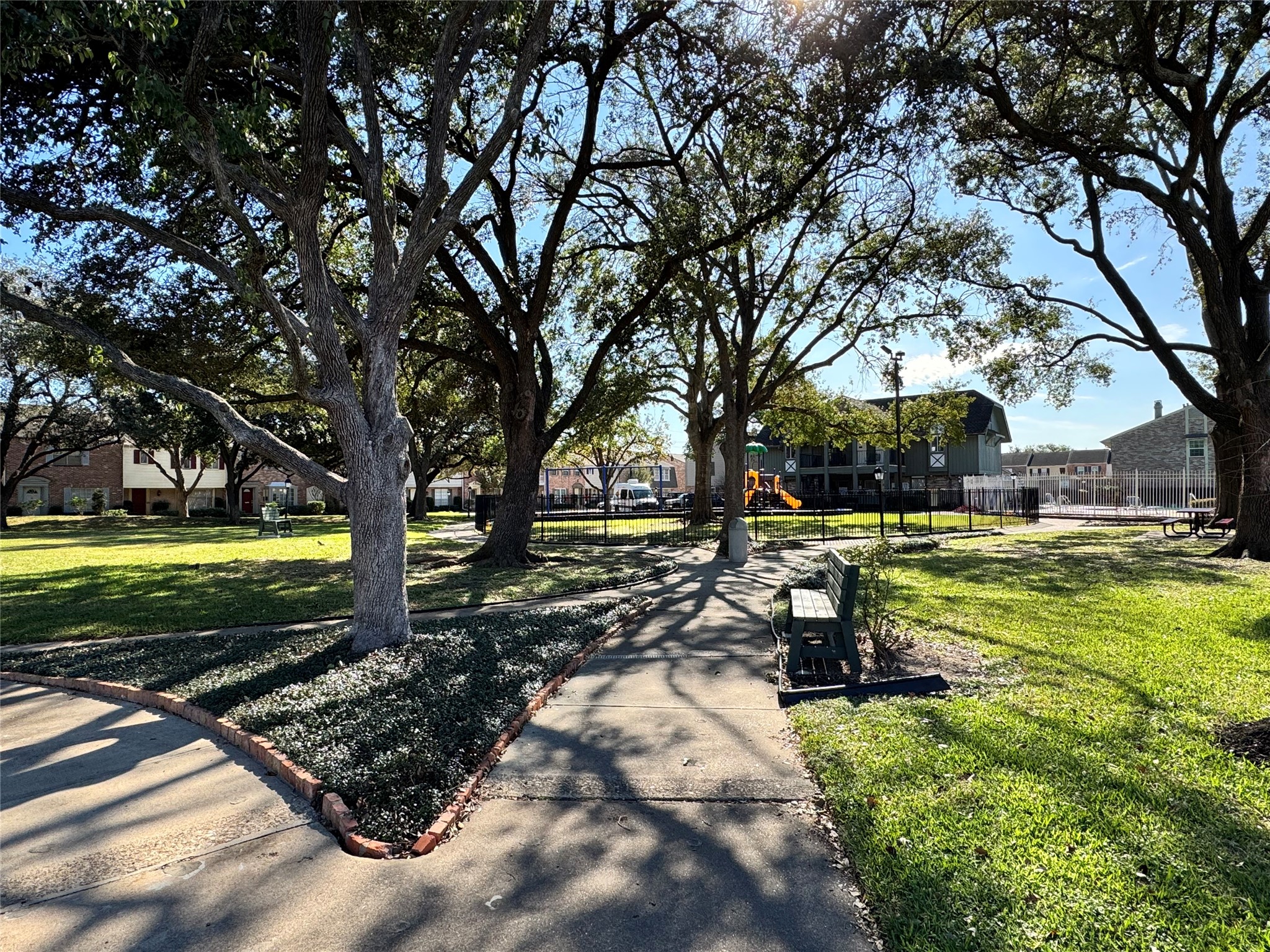2041 Winrock Boulevard, Unit 157 Houston, TX 77057 - Photo 23 of 25 Take a morning or evening stroll through the community green space to relax and unwind. This is a great sized peaceful and relaxing way to unwind without having to worry about getting in traffic.