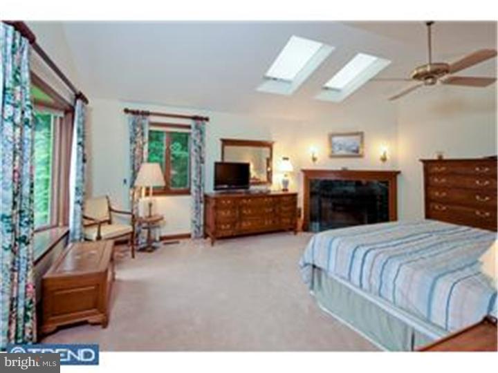 936 Merion Square Road Gladwyne, PA 19035 - Photo 8 of 11