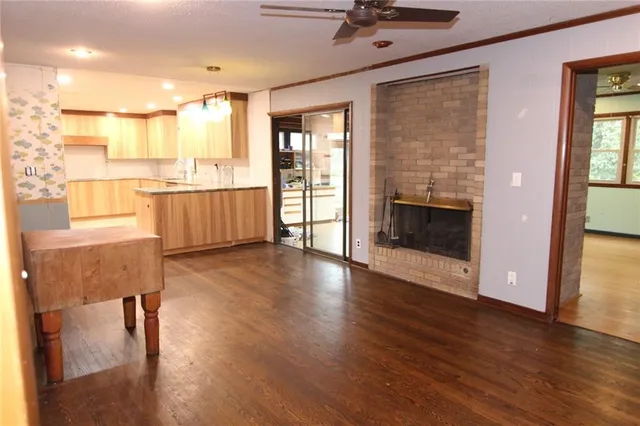 $349,950 | 1204 East 108th Street, Kansas City, MO 64131