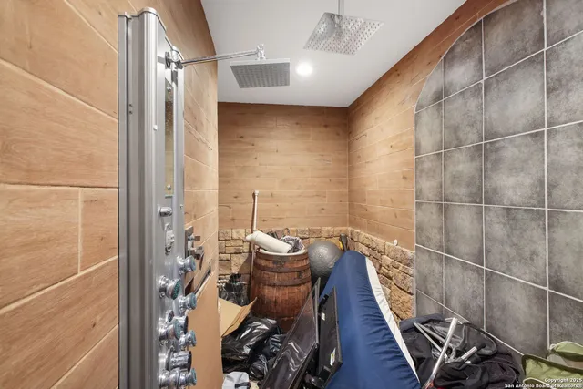 $2,300,000 | 319 Los Indios Ranch Road, Boerne, TX 78006