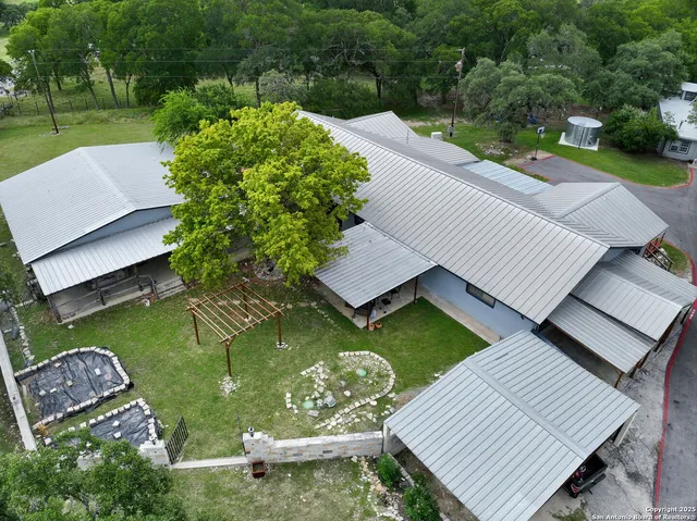 $2,300,000 | 319 Los Indios Ranch Road, Boerne, TX 78006