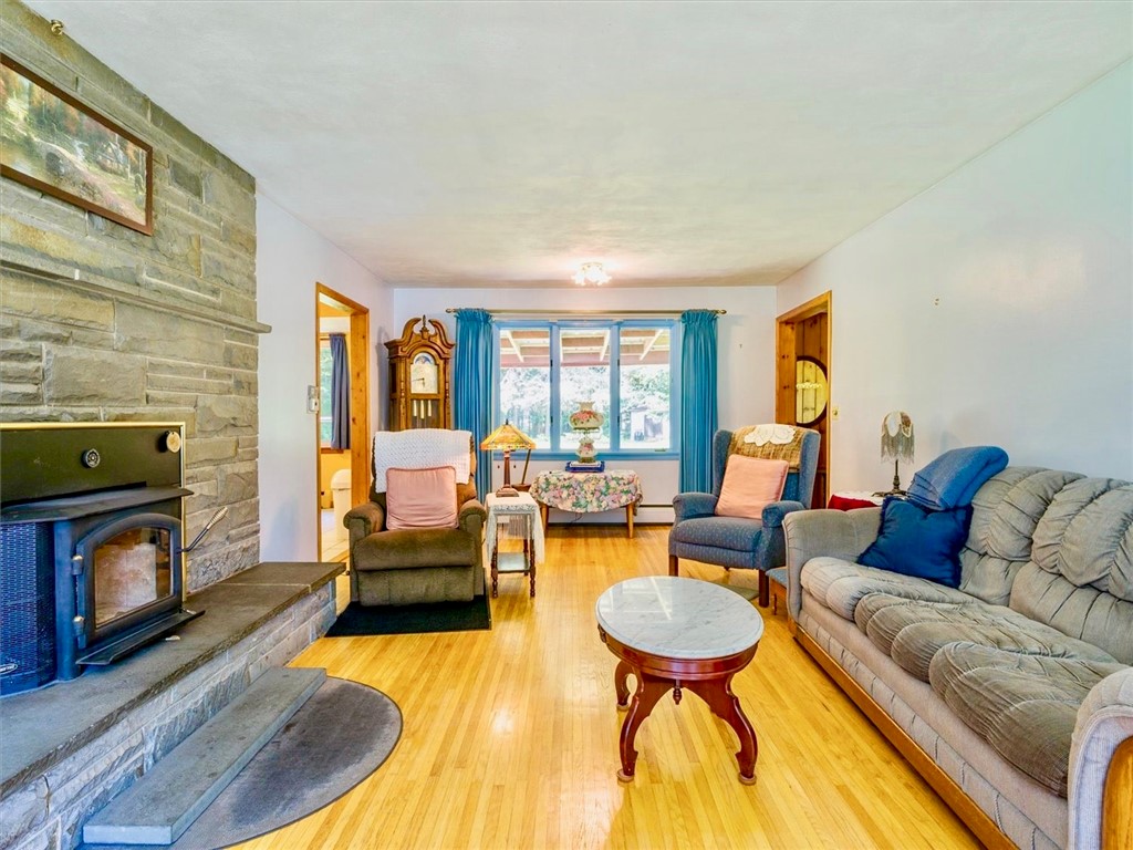 789 Gravel Road Webster, NY 14580 - Photo 13 of 39