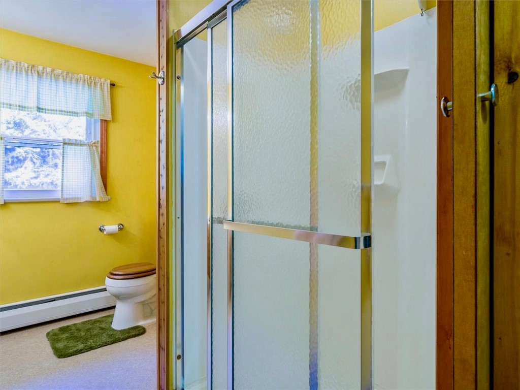 789 Gravel Road Webster, NY 14580 - Photo 19 of 39 Full Bathroom