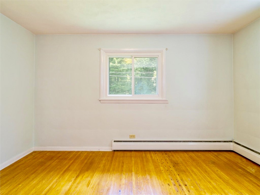 789 Gravel Road Webster, NY 14580 - Photo 22 of 39 Bedroom 2