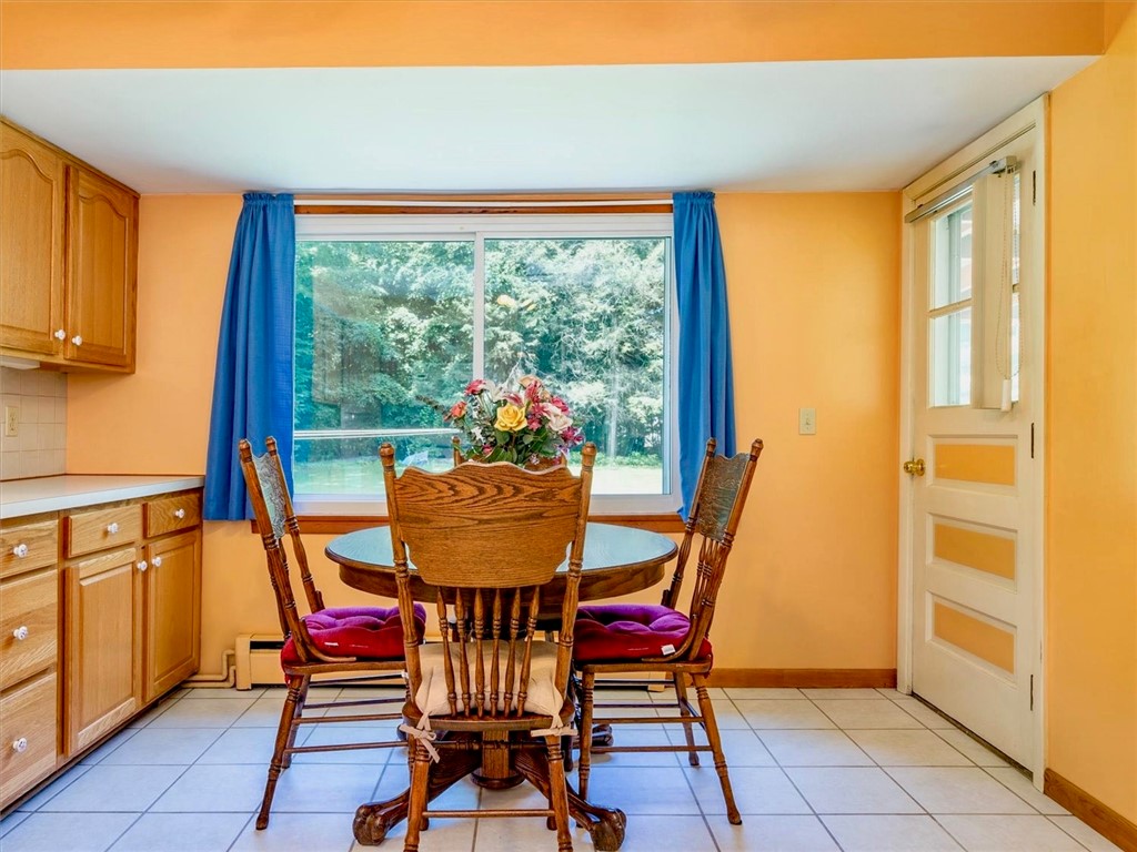 789 Gravel Road Webster, NY 14580 - Photo 7 of 39