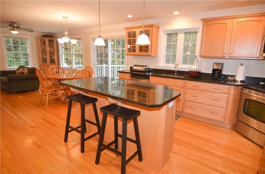 19 Old Colony Lane Cumberland, ME 04021 - Photo 9 of 34 Photo