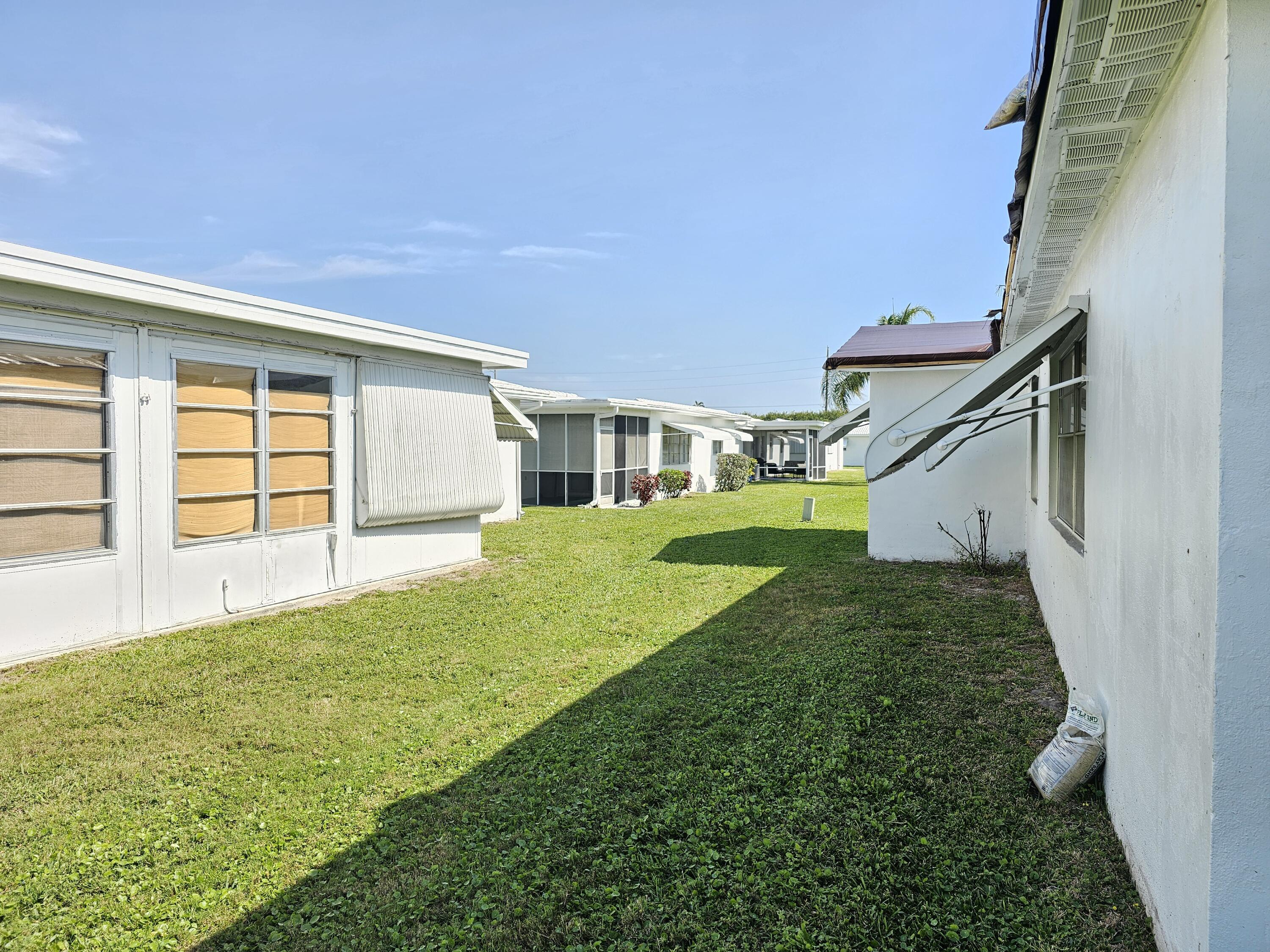 903 Southwest 6th Avenue Boynton Beach, FL 33426 - Photo 17 of 18 Back