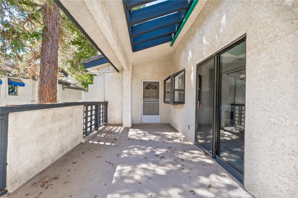 5712 Skyview Way, Unit A Agoura Hills, CA 91301 - Photo 25 of 31 a view of an entryway