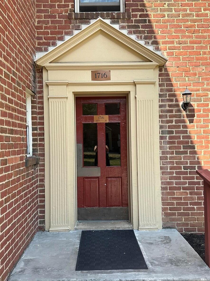 1716 Grandin Road Southwest, Unit 1 Roanoke, VA 24015 - Photo 1 of 6 Property Picture