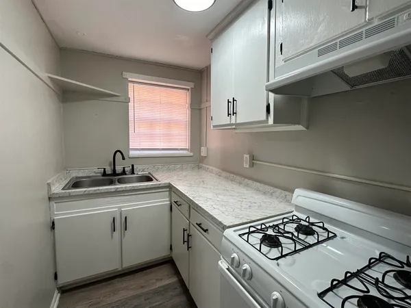 $865 | 1716 Grandin Road Southwest, Unit 1, Roanoke, VA 24015