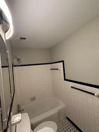 $865 | 1716 Grandin Road Southwest, Unit 1, Roanoke, VA 24015