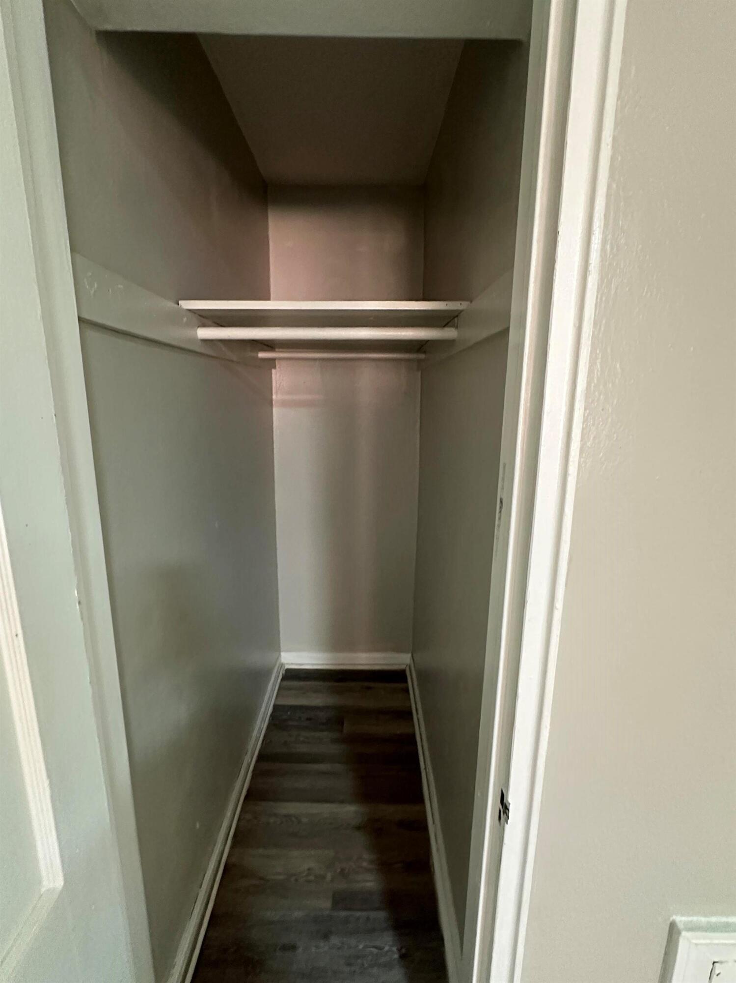 1716 Grandin Road Southwest, Unit 1 Roanoke, VA 24015 - Photo 6 of 6 IMG_4525