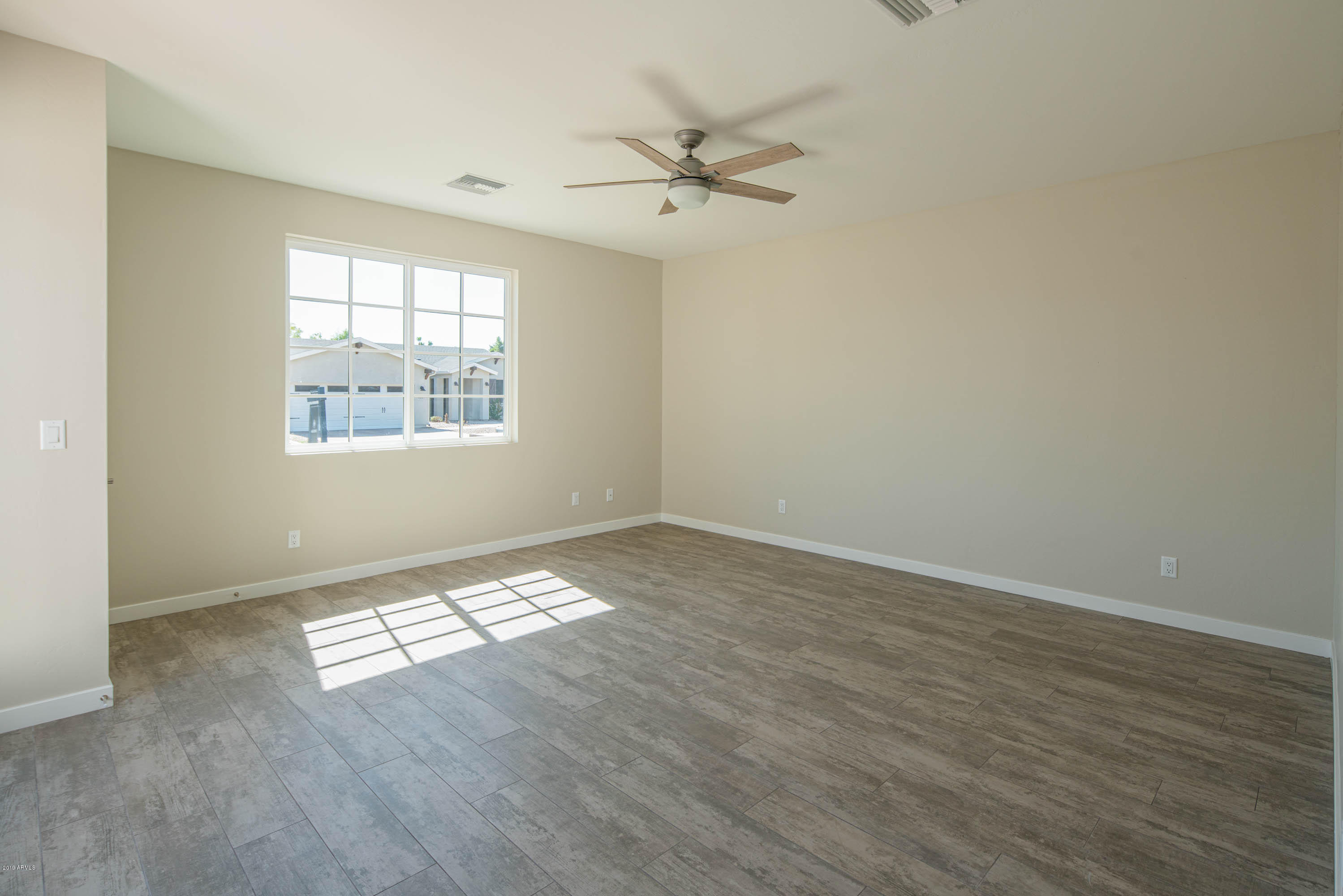 4322 East Cheery Lynn Road Phoenix, AZ 85018 - Photo 21 of 28 ecl-31