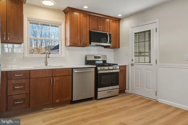 $3,300 | 44 Sandalwood Avenue, Hamilton, NJ 08619