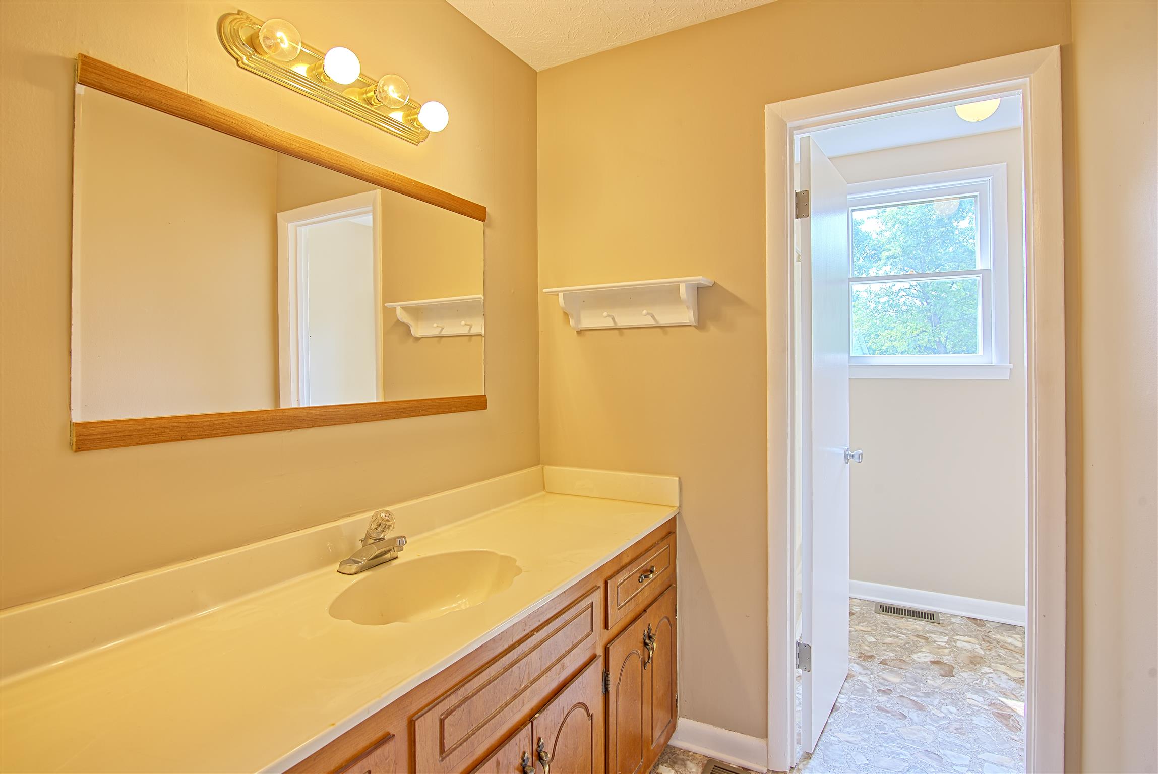 109 Pheasant Hollow Road Dickson, TN 37055 - Photo 18 of 20 Gallery Image 18