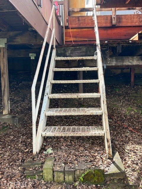 2377 Comanche Way Paso Robles, CA 93446 - Photo 27 of 33 a view of entryway