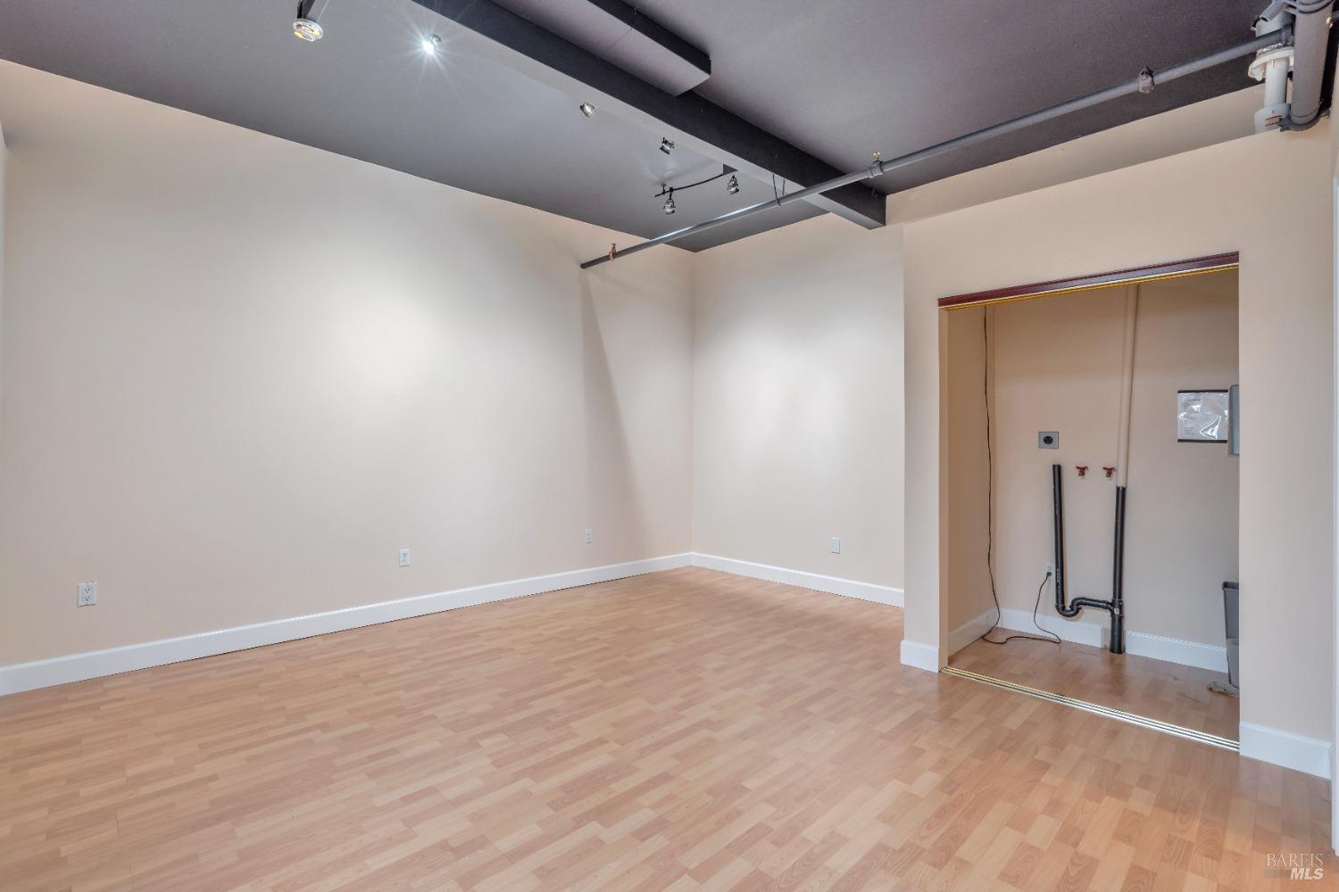 74 Digital Drive, Unit 11 Novato, CA 94949 - Photo 19 of 32