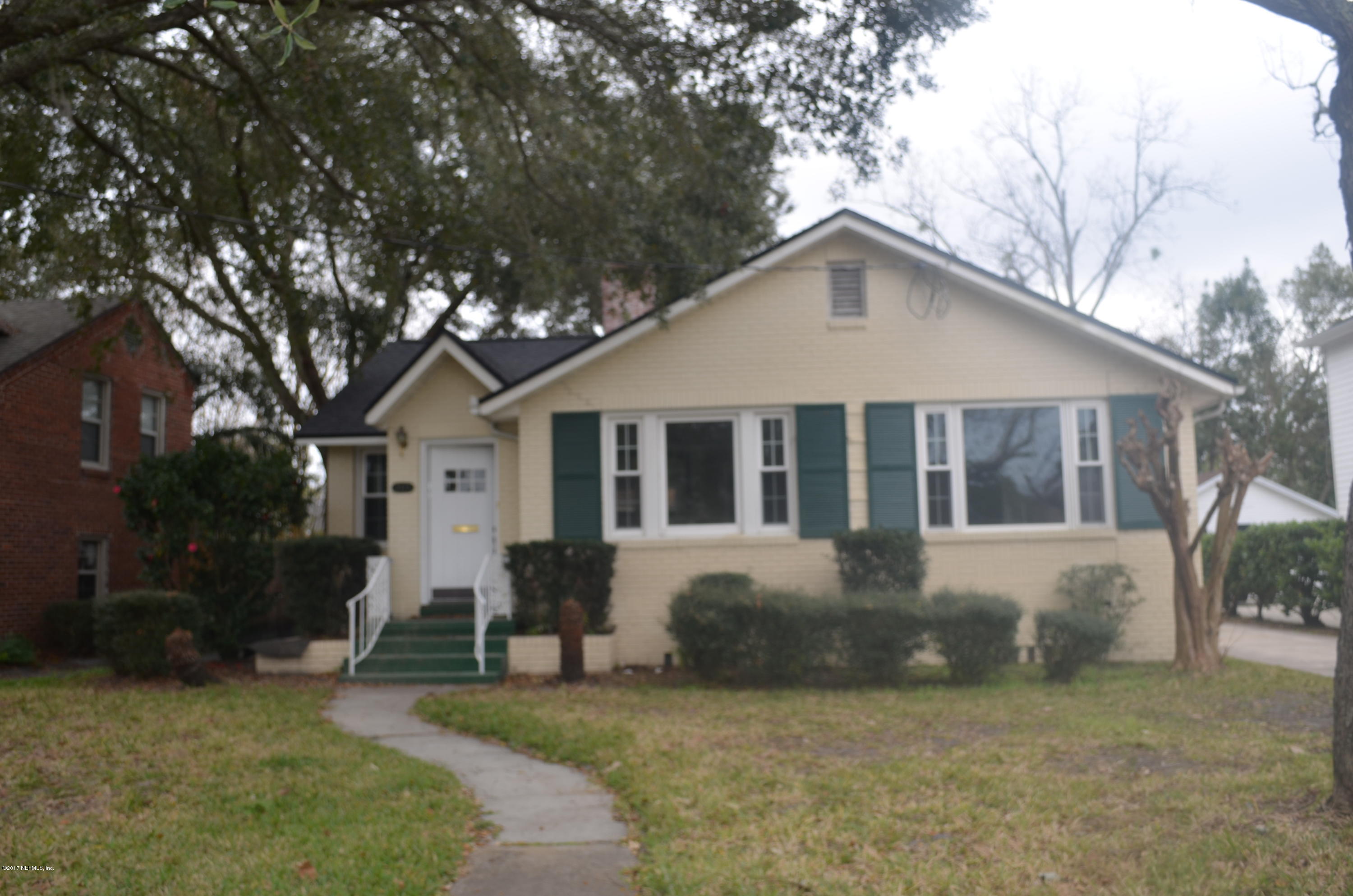 2573 Pineridge Road Jacksonville, FL 32207 - Photo 1 of 13 FRONT