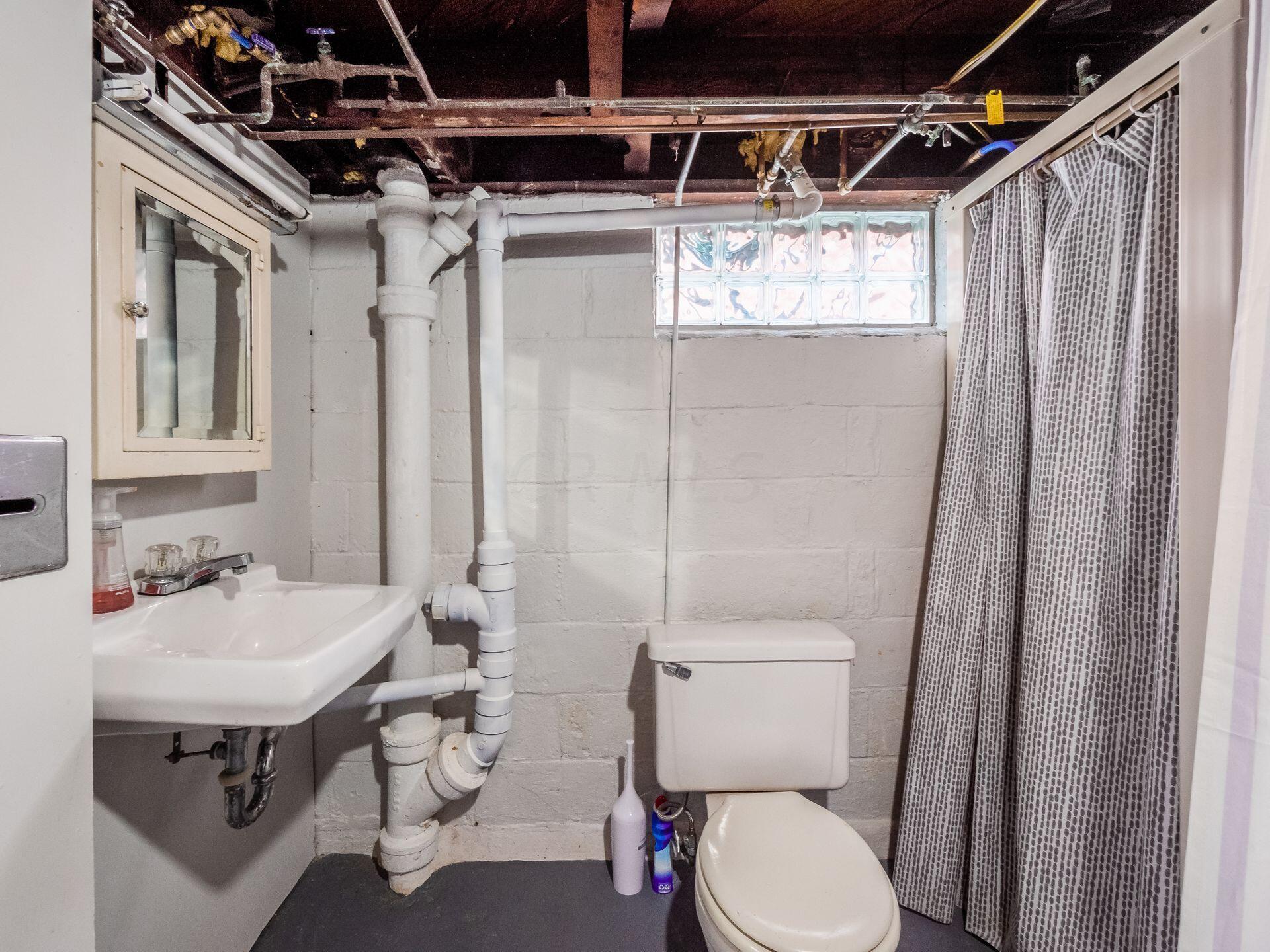 960 Palmer Road Columbus, OH 43212 - Photo 28 of 49 033_7bec6cf0_A 960 Palmer 052