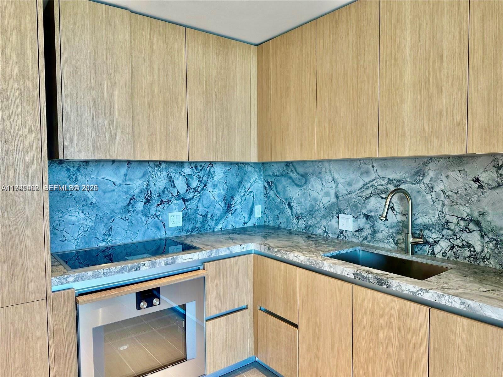 500 Alton Road, Unit 1408 Miami Beach, FL 33139 - Photo 5 of 13