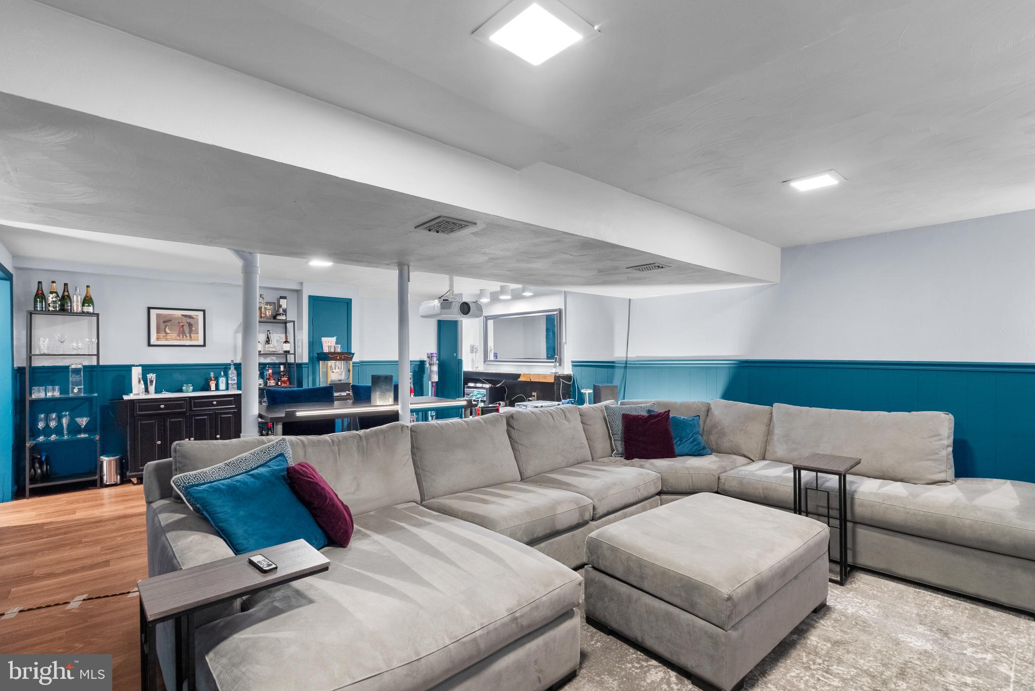 1949 Autumn Ridge Circle Silver Spring, MD 20906 - Photo 21 of 27 a living room with furniture and wooden floor