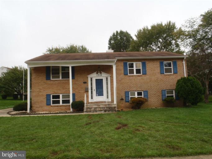 1318 Gatefield Road Catonsville, MD 21228 - Photo 14 of 14 a house view with a garden space
