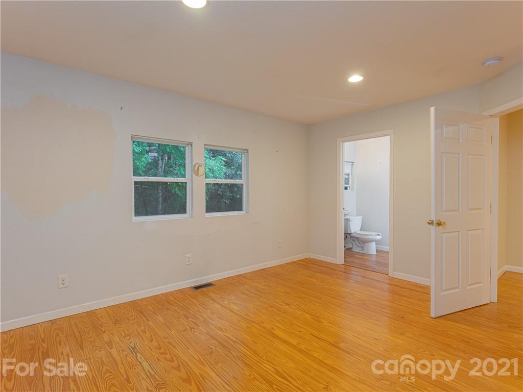 89 Sayles Town Road Fairview, NC 28730 - Photo 23 of 29 Gallery Image 23
