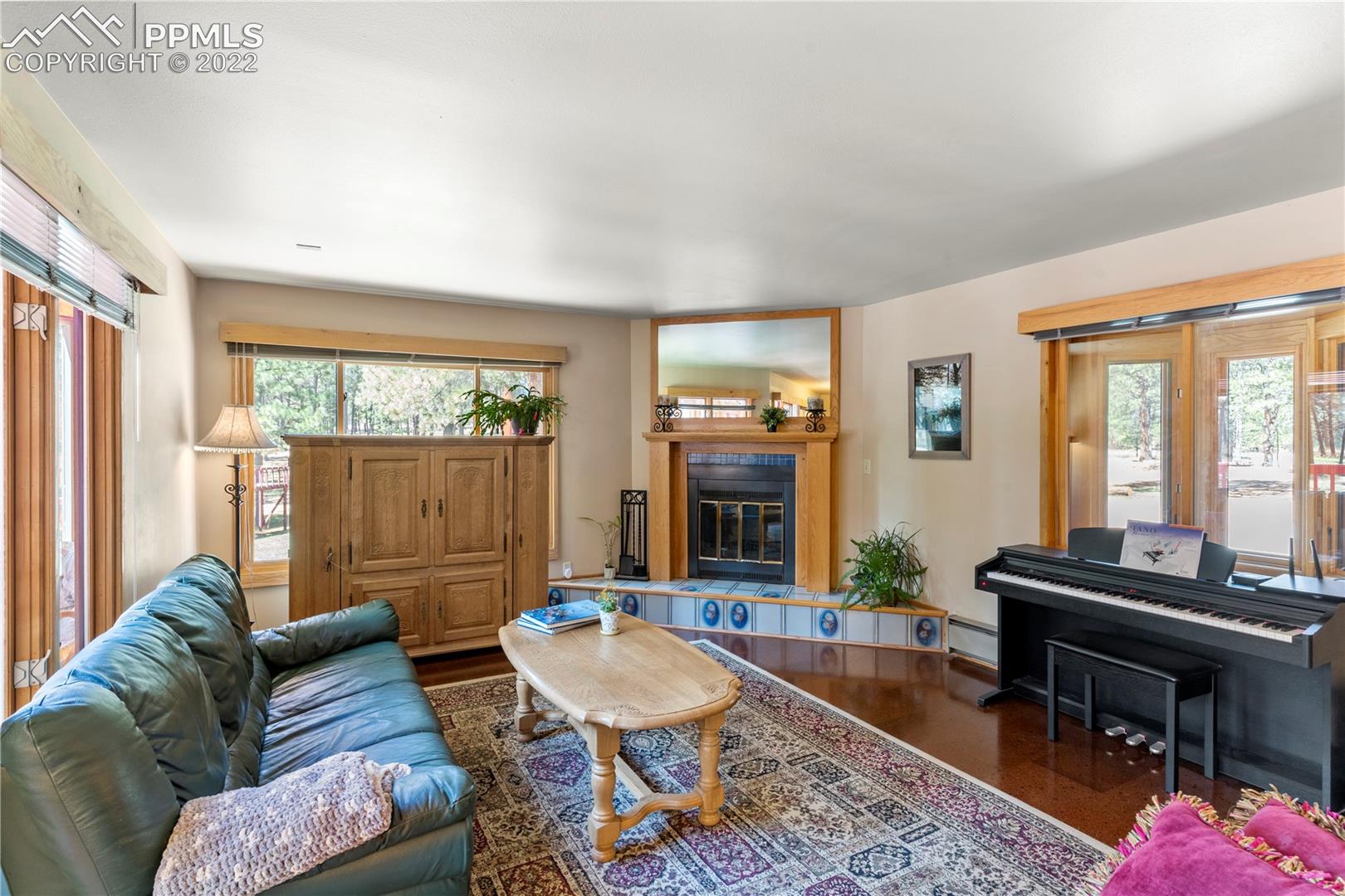 16955 Goshawk Road Colorado Springs, CO 80908 - Photo 13 of 50 Gallery Image 13