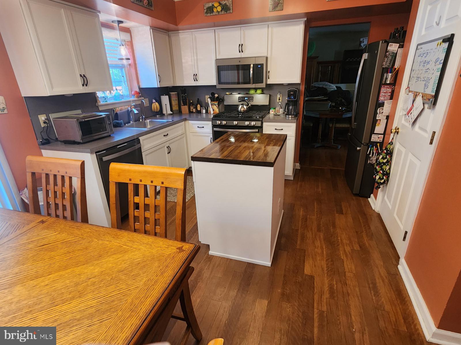 913 Chatfield Road Warrington, PA 18976 - Photo 10 of 41 Gallery Image 10