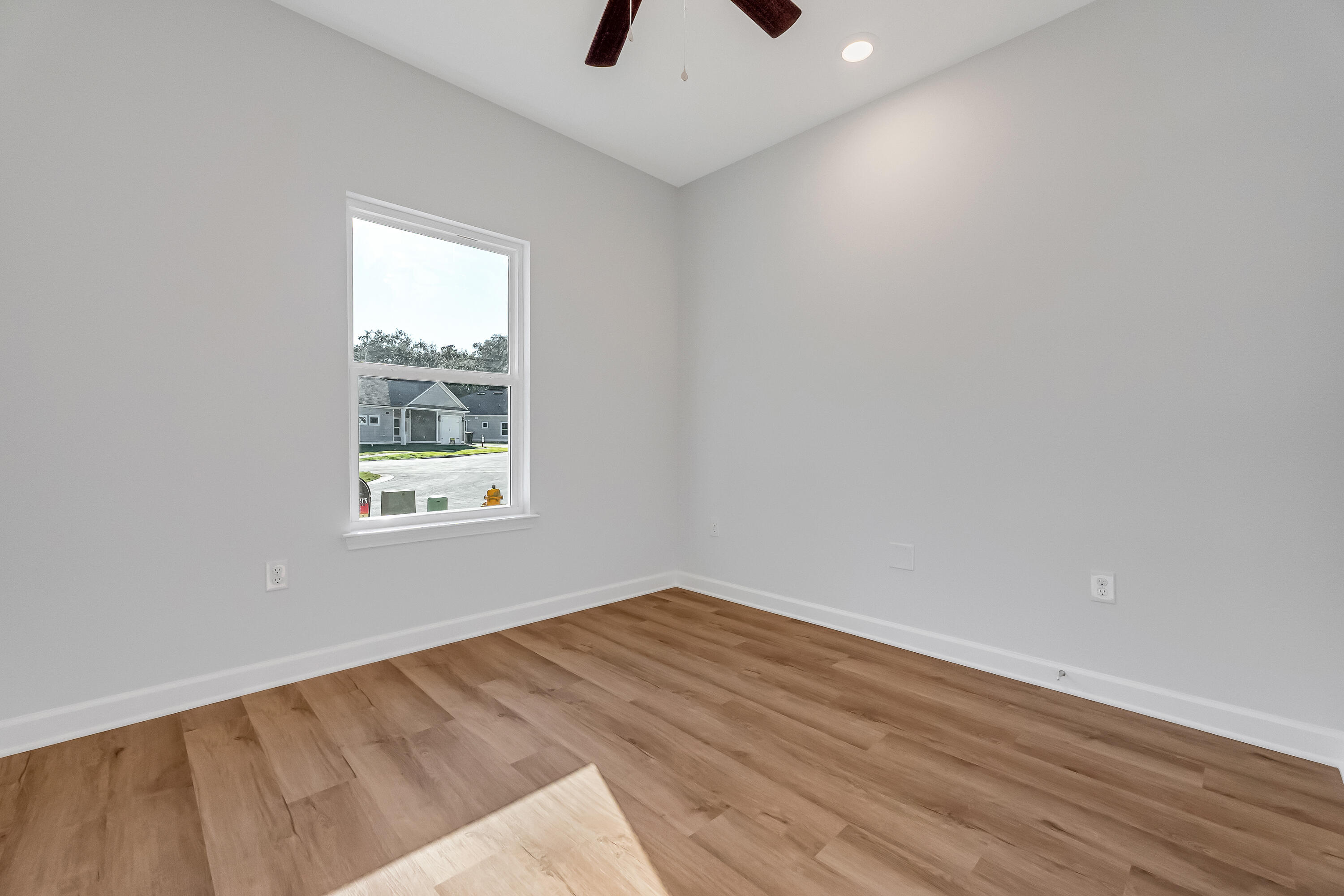 46 Shebbi Lane Freeport, FL 32439 - Photo 15 of 19 16