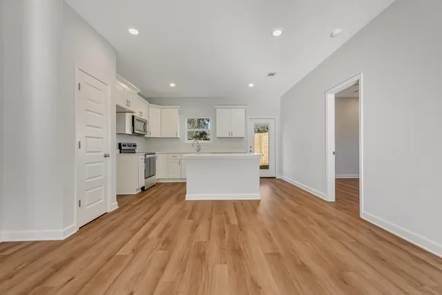 $295,000 | 46 Shebbi Lane, Freeport, FL 32439