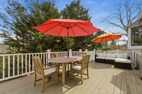 $1,350,000 | 189 Lambie Circle, Portsmouth, RI 02871