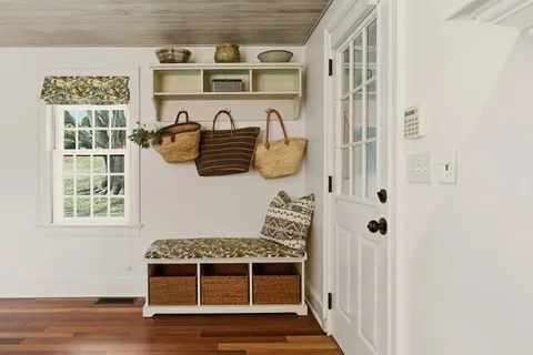 $1,350,000 | 189 Lambie Circle, Portsmouth, RI 02871