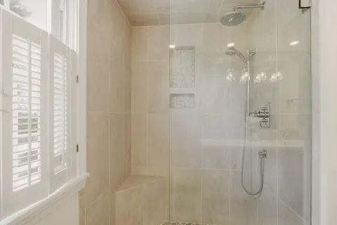 $1,350,000 | 189 Lambie Circle, Portsmouth, RI 02871