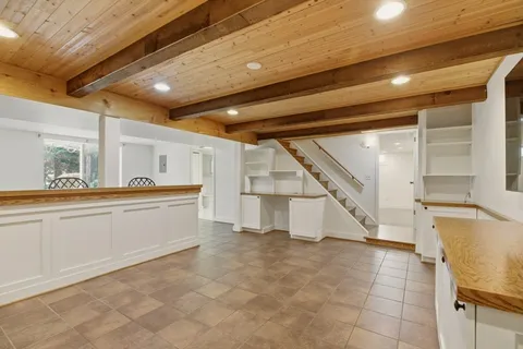 $1,350,000 | 189 Lambie Circle, Portsmouth, RI 02871