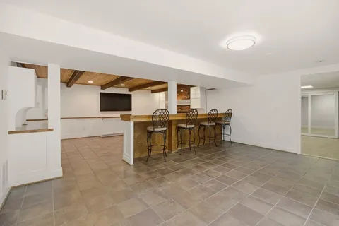 $1,350,000 | 189 Lambie Circle, Portsmouth, RI 02871