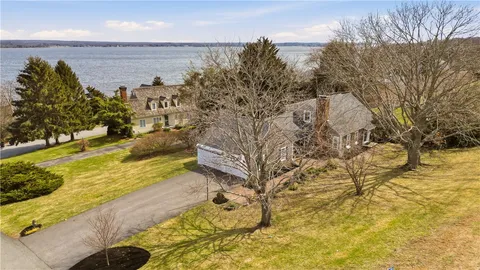 $1,350,000 | 189 Lambie Circle, Portsmouth, RI 02871