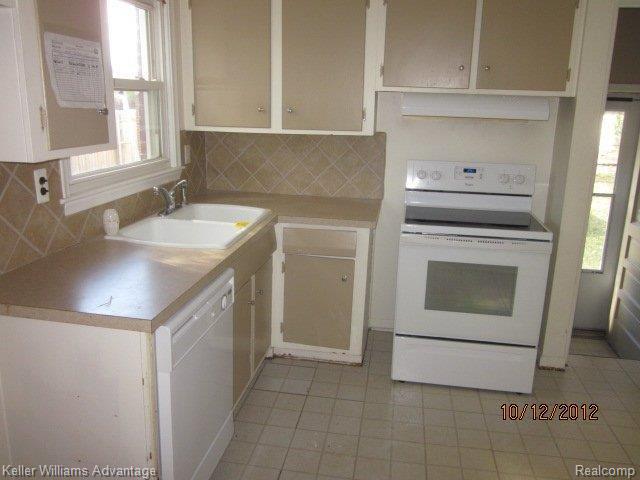 8817 Henry Ruff Road Livonia, MI 48150 - Photo 4 of 8 8817 HENRY RUFF RD