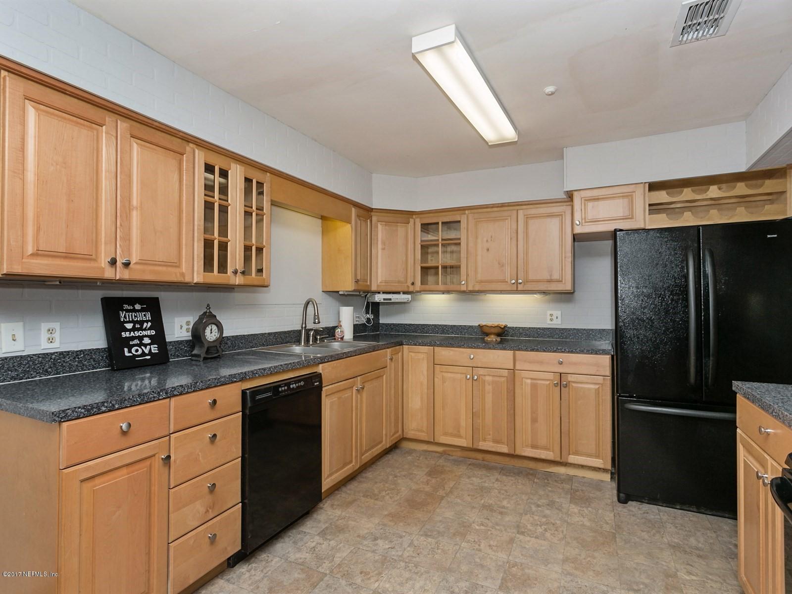 7412 Spinola Road Jacksonville, FL 32217 - Photo 6 of 31 006_Kitchen