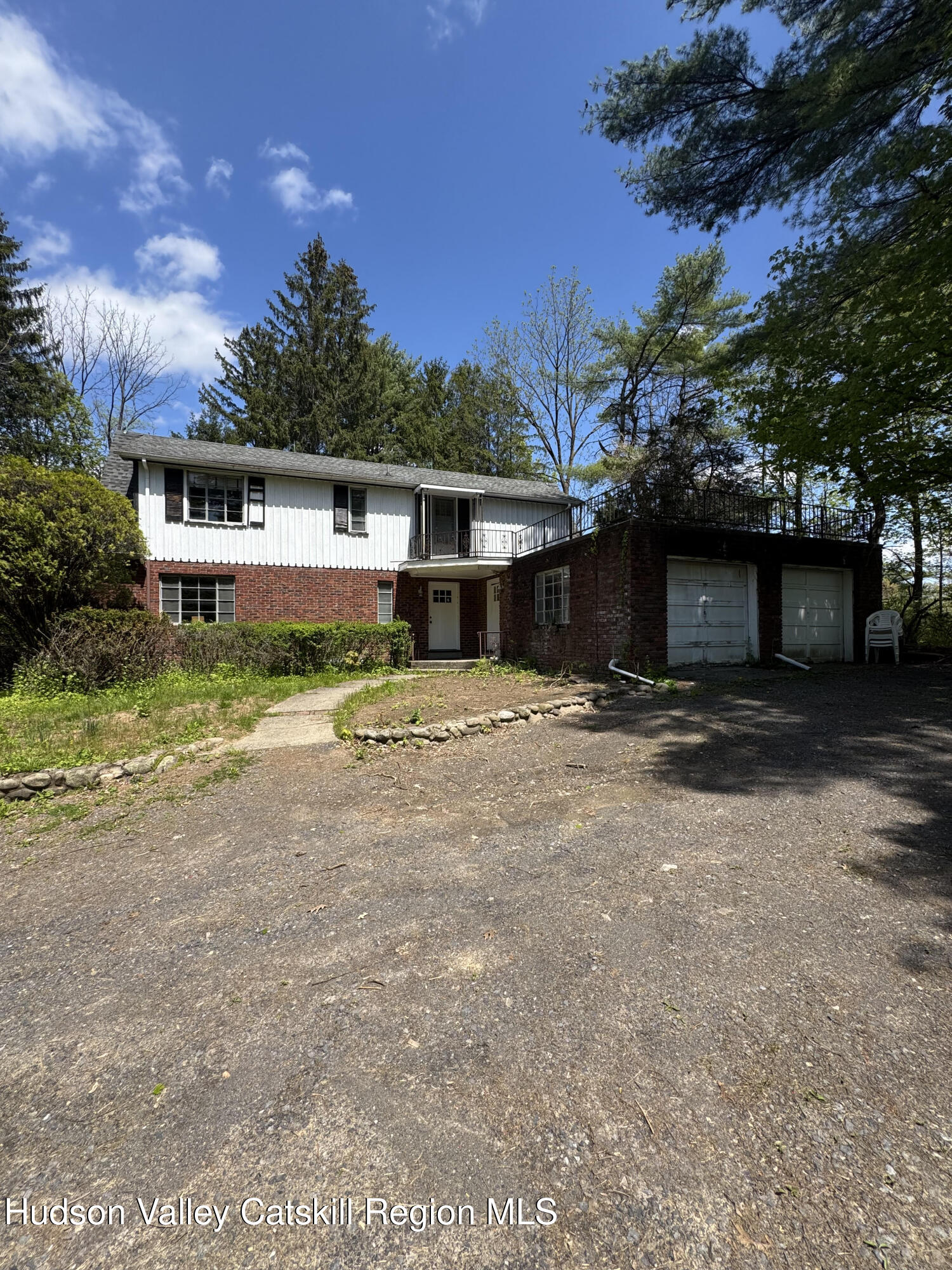 175 Dewitt Mills Road Hurley, NY 12443 - Photo 2 of 10 3
