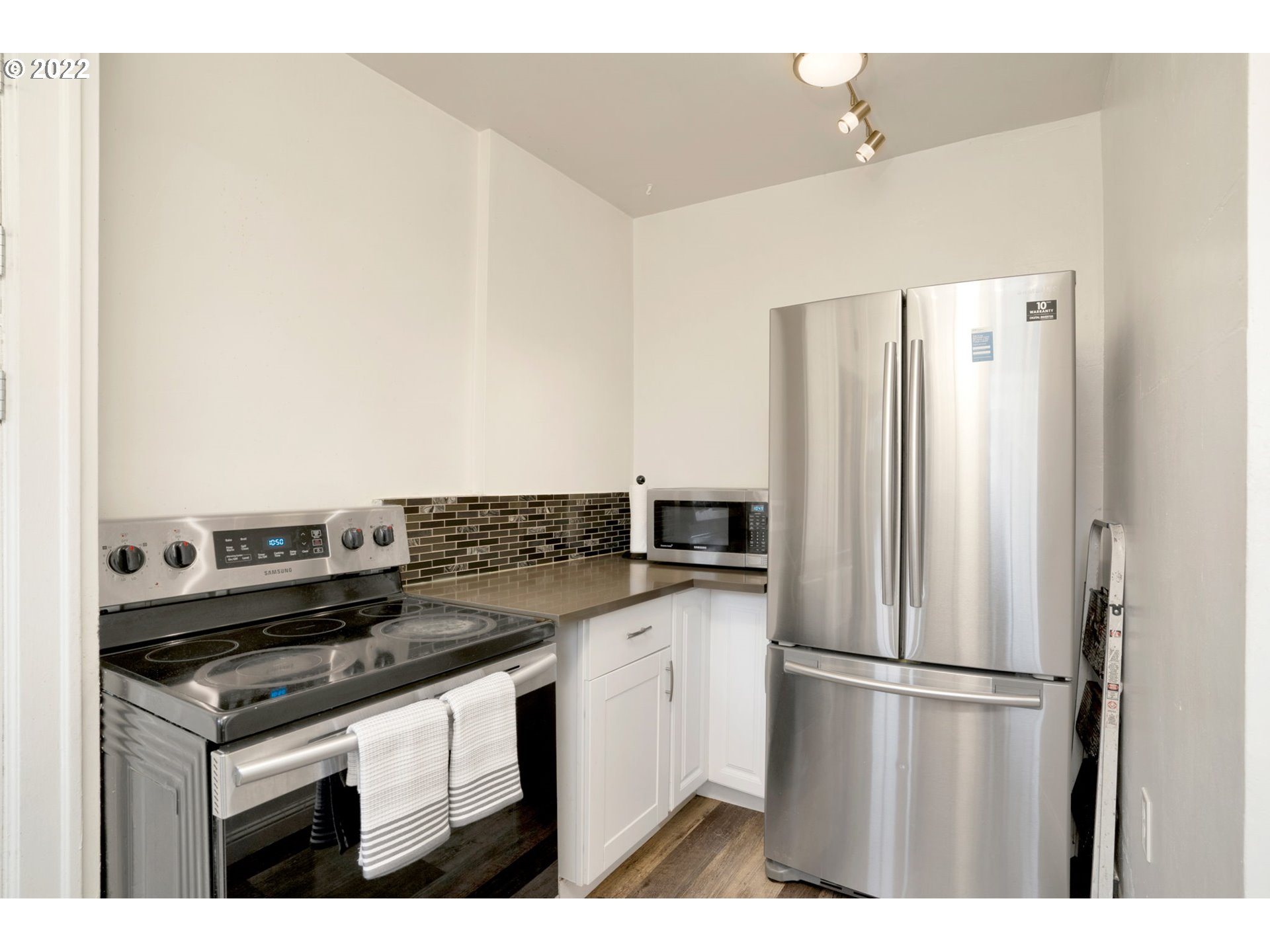 1317 North Rosa Parks Way Portland, OR 97217 - Photo 10 of 31 Gallery Image 10