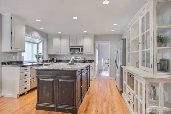$1,300,000 | 15518 59th Drive Southeast, Snohomish, WA 98296