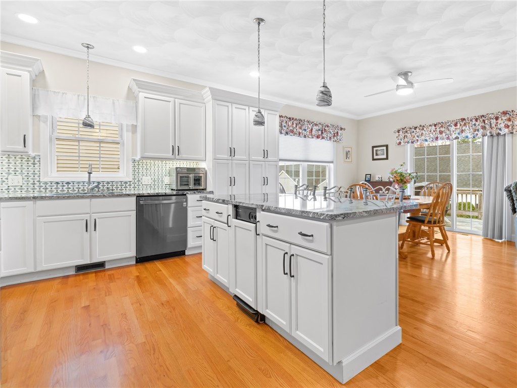 13 Pine Grove Lane Coventry, RI 02816 - Photo 5 of 14