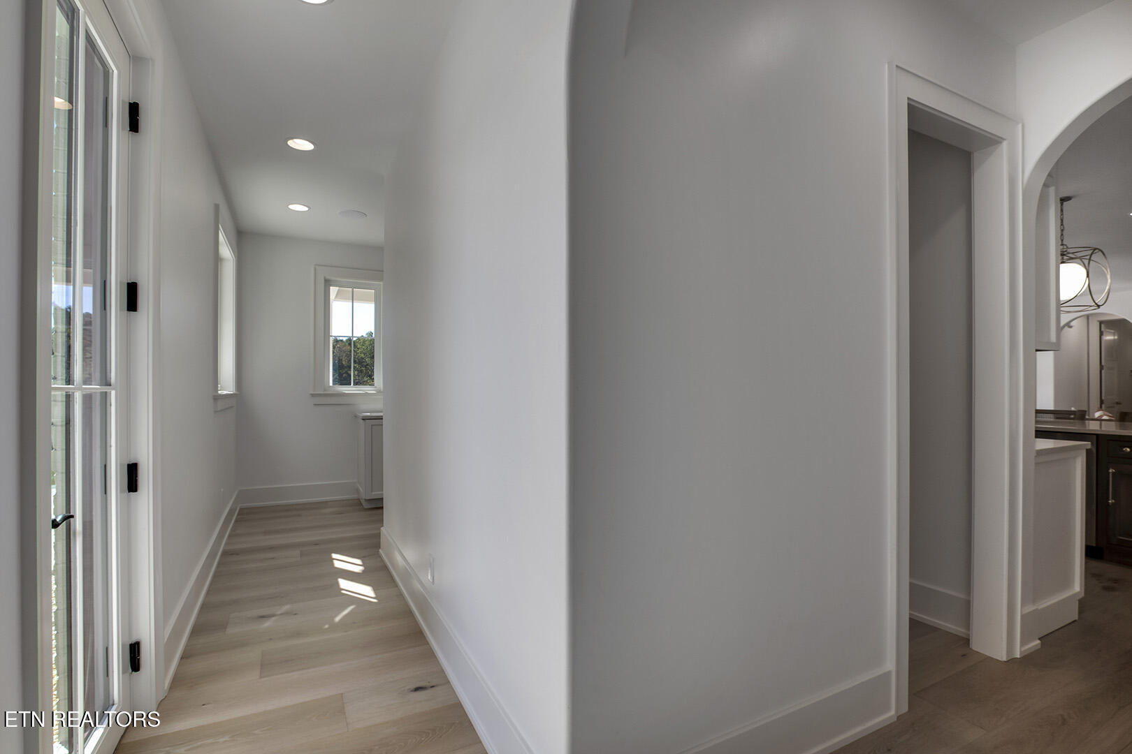 27022 Hines Valley Road Loudon, TN 37774 - Photo 22 of 60 22_HinesValleyRoad_27022_Garage-LaundyHa