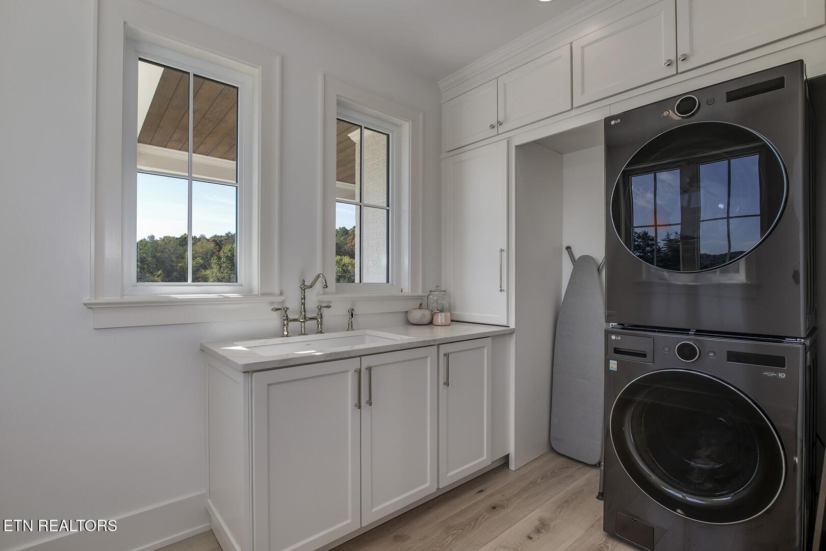 27022 Hines Valley Road Loudon, TN 37774 - Photo 23 of 60 23_HinesValleyRoad_27022_Laundry