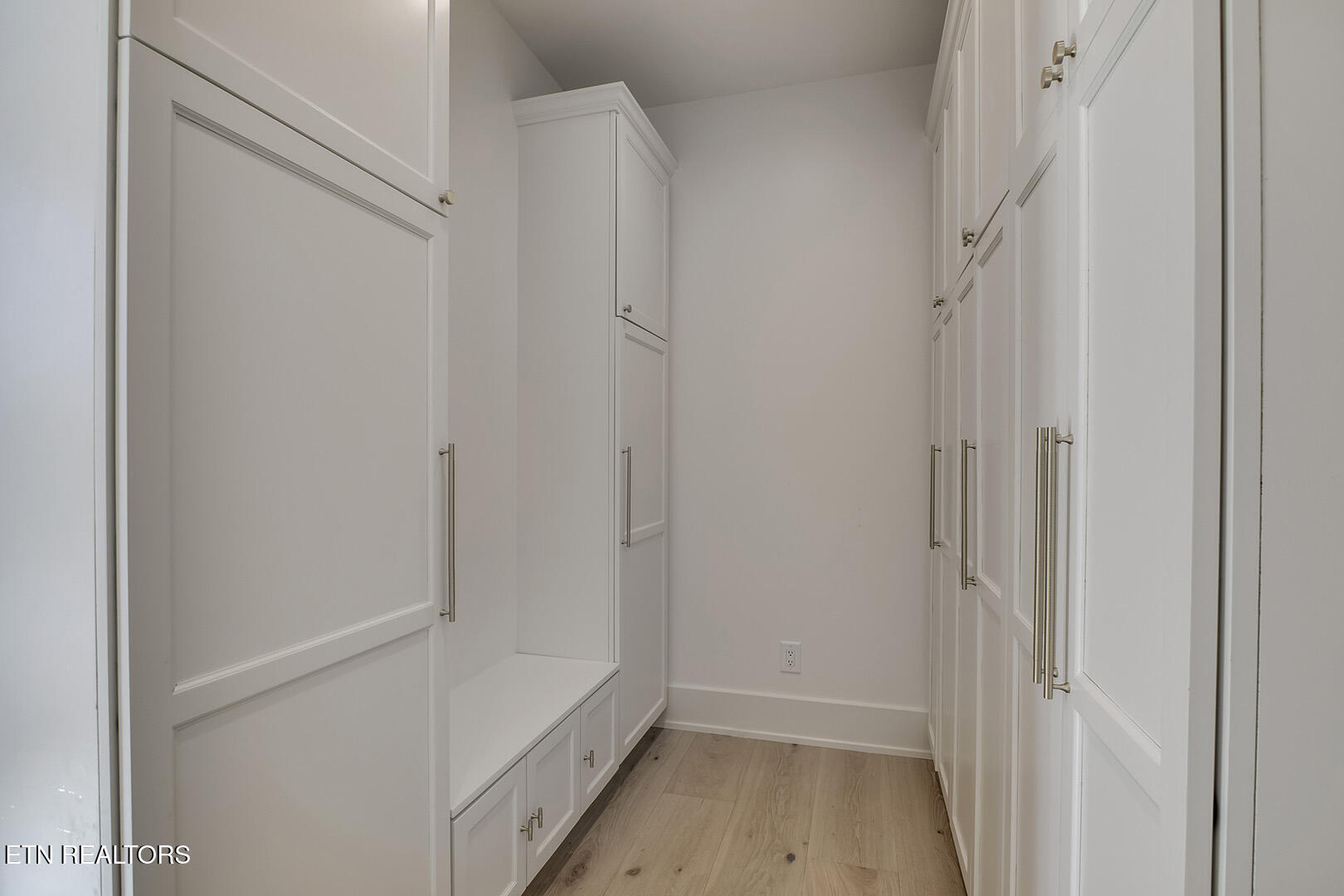 27022 Hines Valley Road Loudon, TN 37774 - Photo 24 of 60 24_HinesValleyRoad_27022_MudRoom